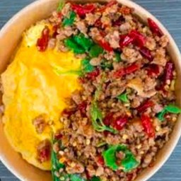 กระเพราเนื้อสับไข่ข้น