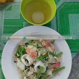 สุกี้แห้ง