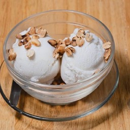 ไอติมกะทิ