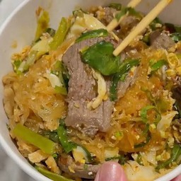 ุสุกี้เเจ่วฮ้อนผัดเเห้ง