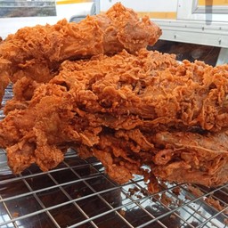 อิ๊คิว ซัง ไก่ทอดหาดใหญ่ 7-11รหัส 20056 คลองสาม 10/11(ปัง-มล)