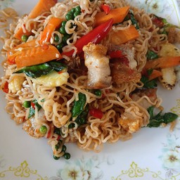 ผัดม่ามาขี้เมาหมูกรอบ