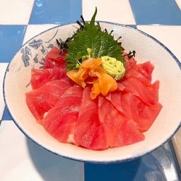 (372) ข้าวหน้าปลาทูน่า Maguro Don