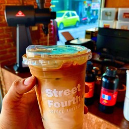 ลาเต้เย็น Ice latte กาแฟคั่วสดบลาซิล