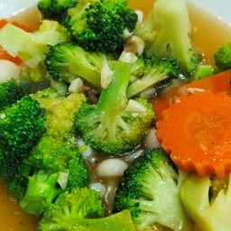 ผัดบล็อคโคลี่