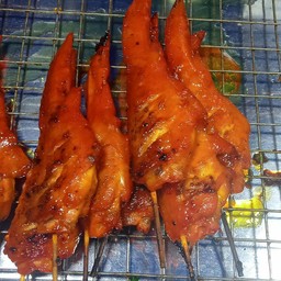 ปีกไก่ย่าง