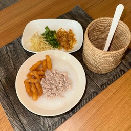 โจ๊กโบราณสูตรเก่าสองพี่น้อง