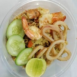 ข้าวผัดทะเลกุ้ง+ปลาหมึก