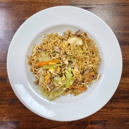 มาม่าผัดรสหมูสับ