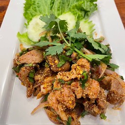 นำ้ตกคอหมูย่าง