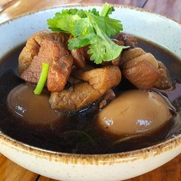 พะโล้ครัวภัทร