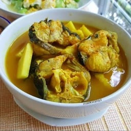 แกงเหลืองปลาดุกออดิบ (ใต้แท้)