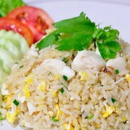 ข้าวผัดปูแม่นงค์