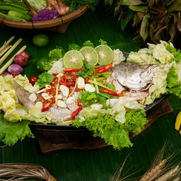 ปลากระพงนึ่งมะนาว