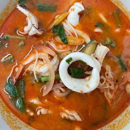 มาม่าต้มยำน้ำข้นรวมมิตร