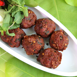 ลาบหมูทอด