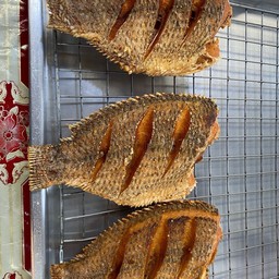 ร้านเจ๊อรไพลินปลาสลิดแดดเดียวสุพรรณบุรี ตลาดออเงิน