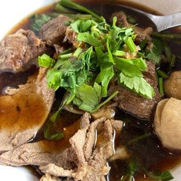 ก๋วยเตี๋ยวหมูตุ๋น