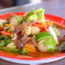 ยำเกี๊ยวปลา