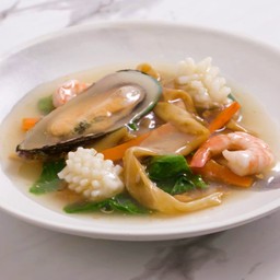 ราดหน้าทะเล