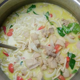 ต้มข่าไก่