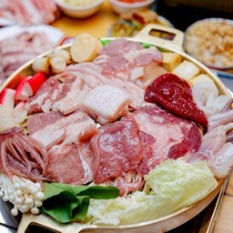 ชุดเซต (หมู) M