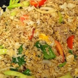 ข้าวผัดรถไฟ