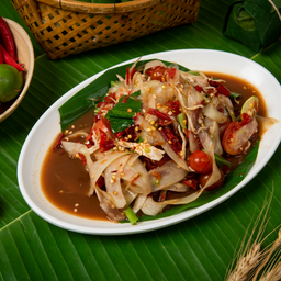 ส้มตำน้ำปูหลวงพระบาง สูตรของที่ร้านใส่ไก่ฉีก