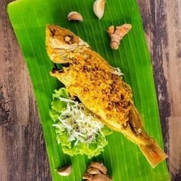 ปลาแดงทอดขมิ้น