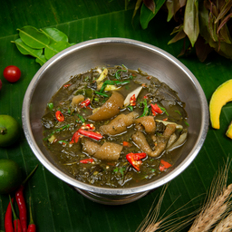 แกงขี้เหล็กใส่หนังวัว