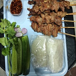 หมูปลาร้า หน้าโจร