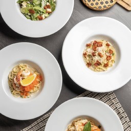 สปาเก็ตตี้ผัดพริกแห้งเบคอน