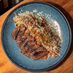 โบลองเนสเนื้อ ท็อปปิ้งสเต็ก