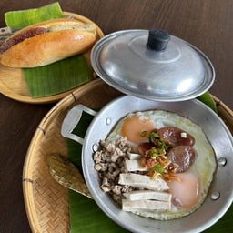 ไข่กระทะ+ปังญวณ