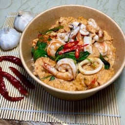 กะเพราพริกแห้ง&ห่อหมกไข่ข้น