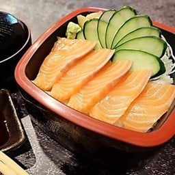 SALMON CHIRASHI