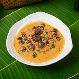 แกงคั่วเห็ดเผาะ+หอยขม