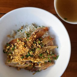 ข้าวต้มแห้งไก่อบ
