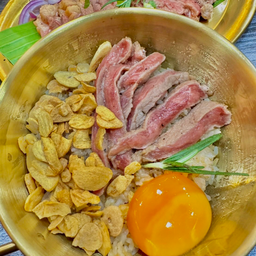 ข้าวหน้าเนื้อวากิวไข่หนึบ