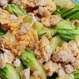 แตงกวาผัดไข่ใส่หมูสับ (ไข่2ฟอง) (กับข้าว)