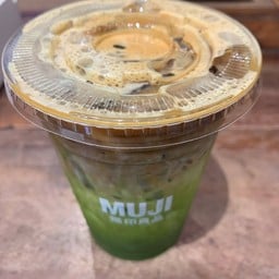 muji cafe emquartier