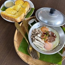 ไข่กระทะ+ขนมปังปิ้ง