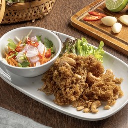 ยำทูน่าฟู