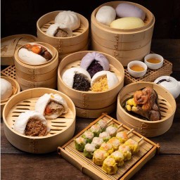 ขนมจีบ ซาลาเปา เป๋าตุง หน้าวัดพิกุลเงิน