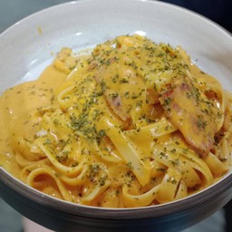 คาโบนาร่าซอสพริกศรีราชา 🌶️