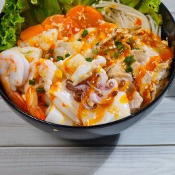 ไทยนัวร์ สุกี้ขลุกขลิก (ต้นตำหรับ)