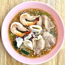 เกาเหลาราดหน้า