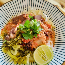 น้ำเงี้ยวซี่โครงหมู