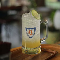 น้ำผึ้งมะนาวโซดาเย็น - lced Honey Lime Soda
