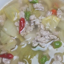 ต้มซุปผู้กอง(ผักกาดดองกระป๋องหมูสับ)